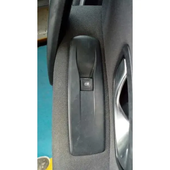 RENAULT MEGANE III BERLINA 5 P '2010 DYNAMIQUE GRIS