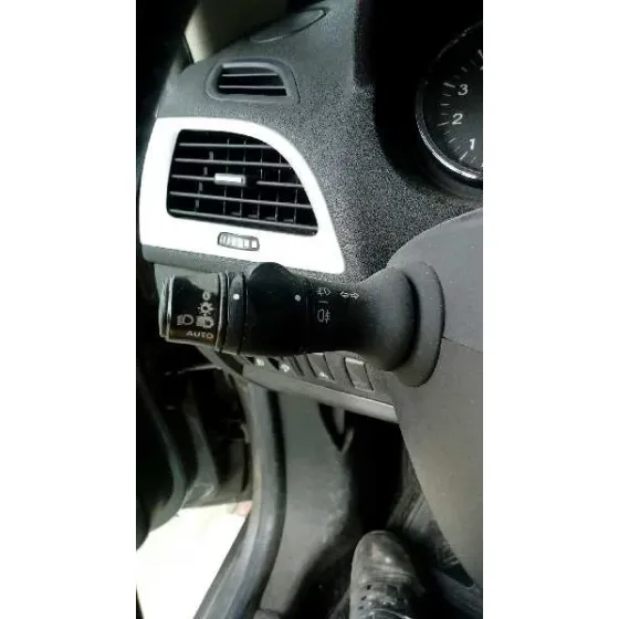 RENAULT MEGANE III BERLINA 5 P '2010 DYNAMIQUE GRIS