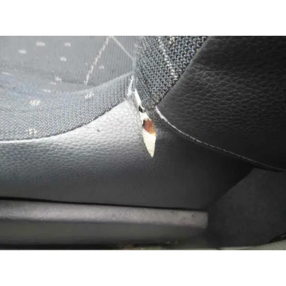 RENAULT CLIO II FASE II (B/CB0) '2001 AUTHENTIQUE PISTACHO
