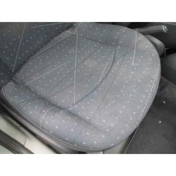 RENAULT CLIO II FASE II (B/CB0) '2001 AUTHENTIQUE PISTACHO