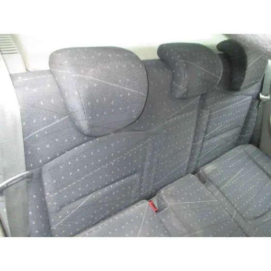 RENAULT CLIO II FASE II (B/CB0) '2001 AUTHENTIQUE PISTACHO