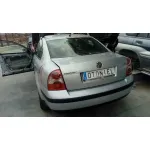 VOLKSWAGEN PASSAT BERLINA (3B3) VOLKSWAGEN PASSAT BERLINA (3B3) '2002 1.9 TDI 2000