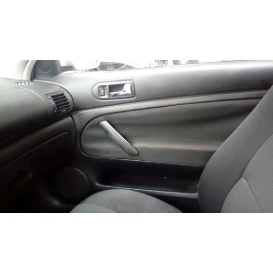 VOLKSWAGEN PASSAT BERLINA (3B3) '2002 1.9 TDI
