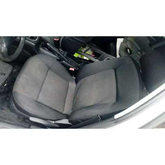 VOLKSWAGEN PASSAT BERLINA (3B3) '2002 1.9 TDI