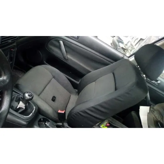 VOLKSWAGEN PASSAT BERLINA (3B3) '2002 1.9 TDI