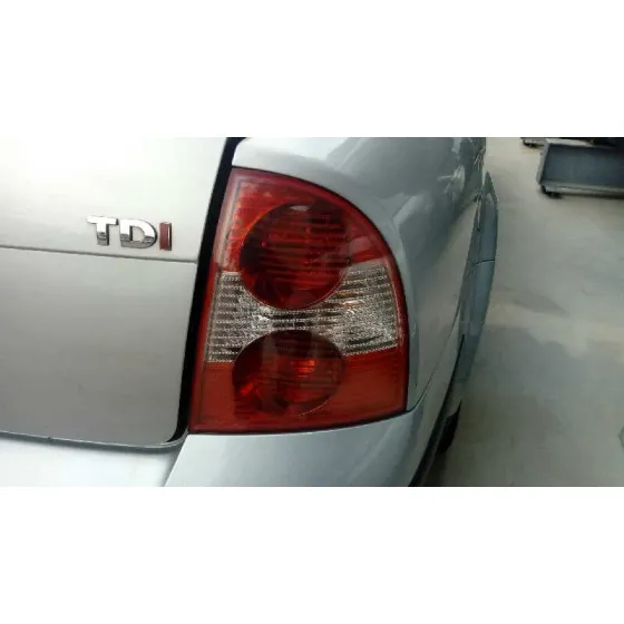 VOLKSWAGEN PASSAT BERLINA (3B3) '2002 1.9 TDI