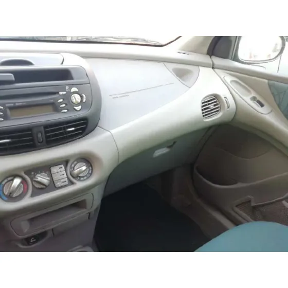 NISSAN ALMERA TINO (V10M) '2000 BASICO VERDE