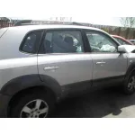 HYUNDAI TUCSON (JM) HYUNDAI TUCSON (JM) '2005 2.0 COMFORT GRIS 2004