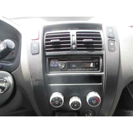 HYUNDAI TUCSON (JM) '2005 2.0 COMFORT GRIS