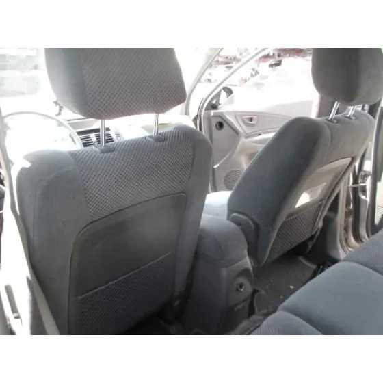 HYUNDAI TUCSON (JM) '2005 2.0 COMFORT GRIS