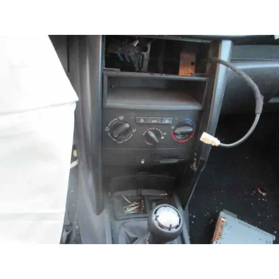 PEUGEOT 207 '2008 CONFORT BLANCO