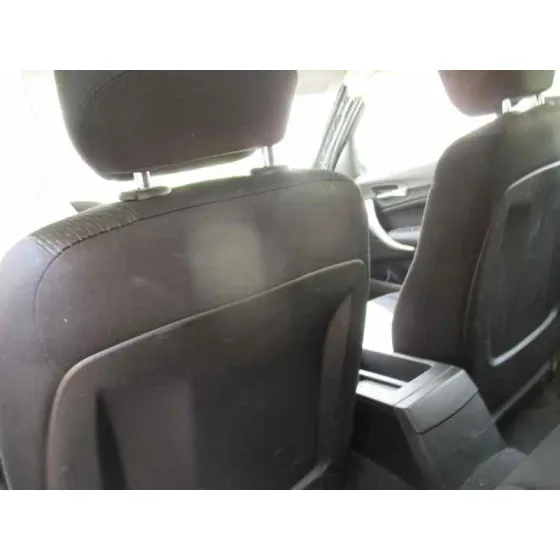 BMW SERIE 1 LIM. (F20) '2012 1.6 TURBODIESEL AZUL