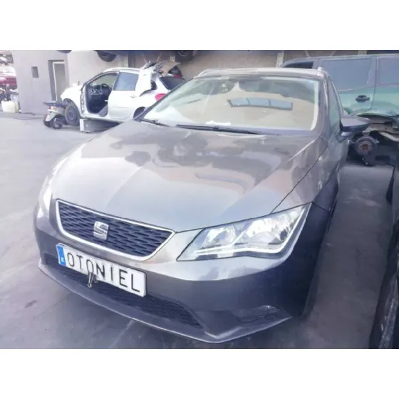 SEAT LEON ST (5F8) '2016 REFERENCE GRIS