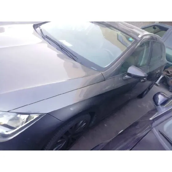 SEAT LEON ST (5F8) '2016 REFERENCE GRIS