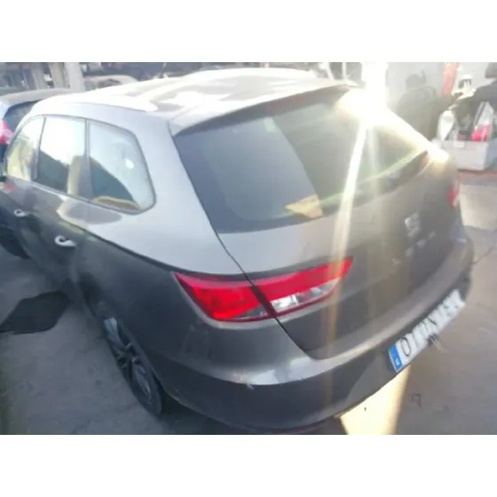 SEAT LEON ST (5F8) '2016 REFERENCE GRIS
