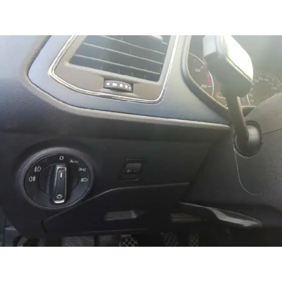 SEAT LEON ST (5F8) '2016 REFERENCE GRIS