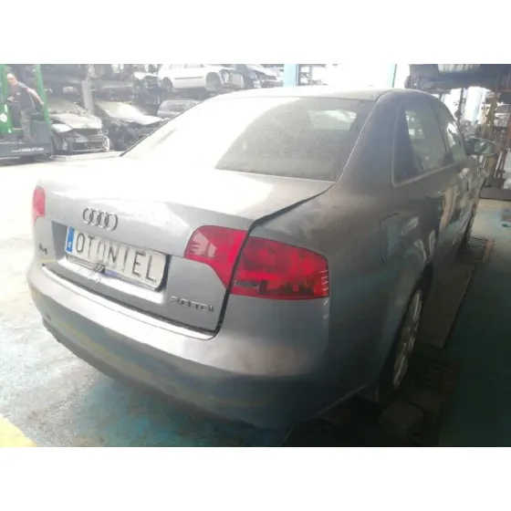 AUDI A4 BERLINA (8E) '2007 2.0 TDI 16V (103KW) GRIS