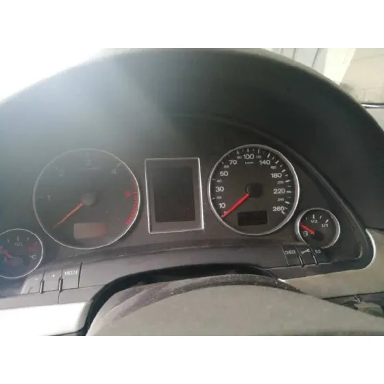 AUDI A4 BERLINA (8E) '2007 2.0 TDI 16V (103KW) GRIS