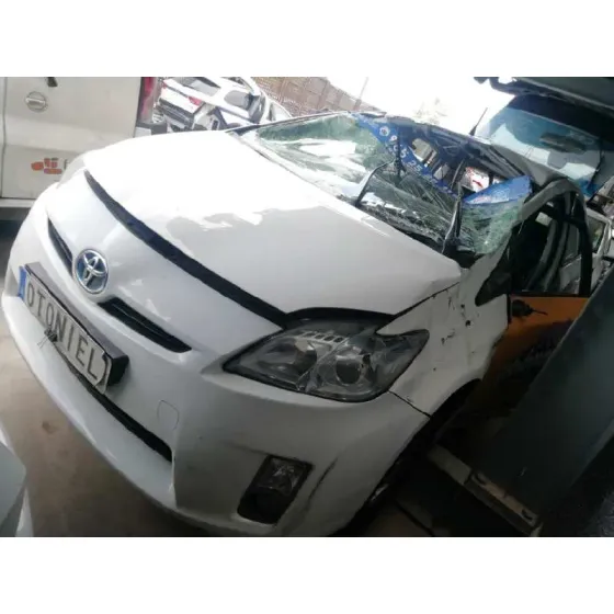 TOYOTA PRIUS (NHW30) '2011 PLUG-IN HYBRID ADVANCE BLANCO