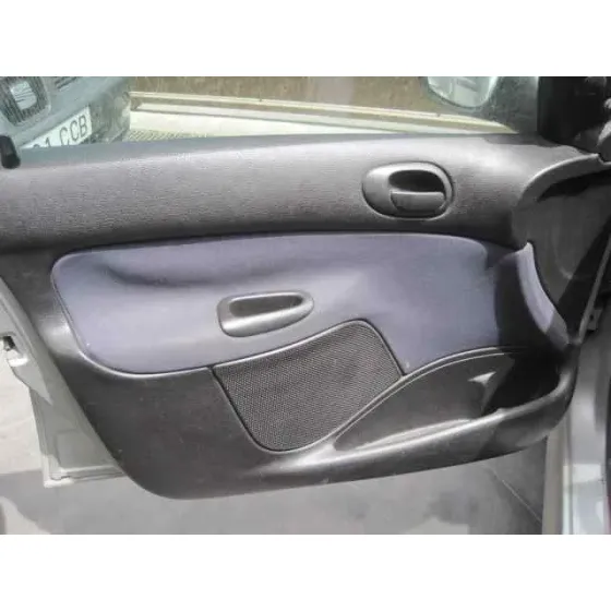PEUGEOT 206 BERLINA '2001 XR GRIS