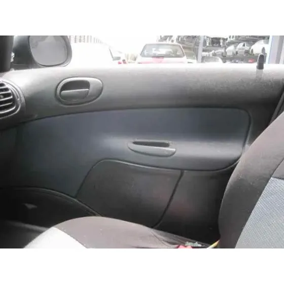 PEUGEOT 206 BERLINA '2001 XR GRIS
