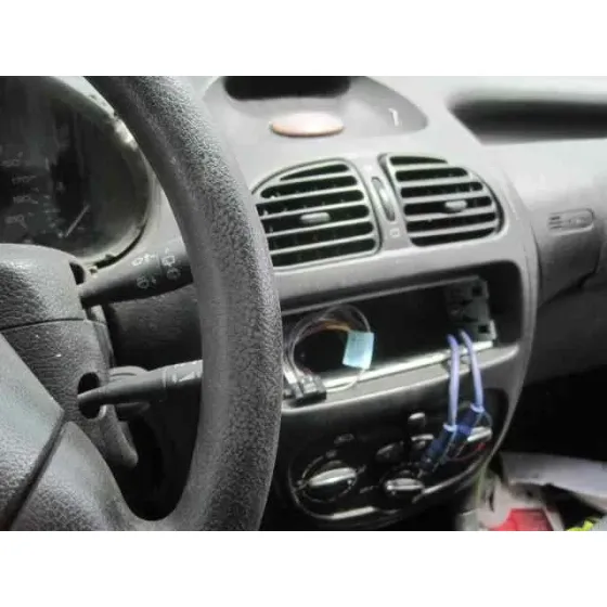 PEUGEOT 206 BERLINA '2001 XR GRIS
