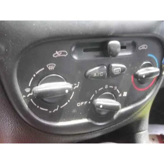 PEUGEOT 206 BERLINA '2001 XR GRIS