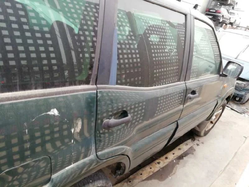 NISSAN TERRANO/TERRANO.II (R20) NISSAN TERRANO/TERRANO.II (R20) '2005 AVENTURA VERDE 1997