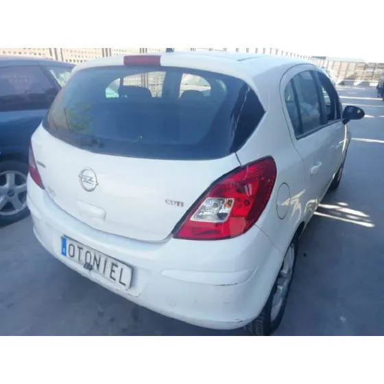 OPEL CORSA D '2011 CMON BLANCO
