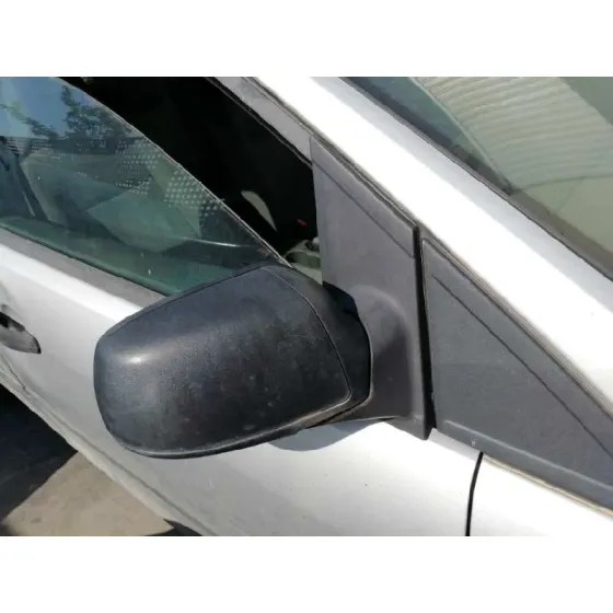 FORD FOCUS SPORTBREAK (CAP) '2005 TREND GRIS PLATA