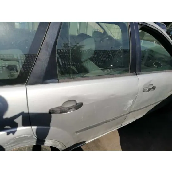 FORD FOCUS SPORTBREAK (CAP) '2005 TREND GRIS PLATA