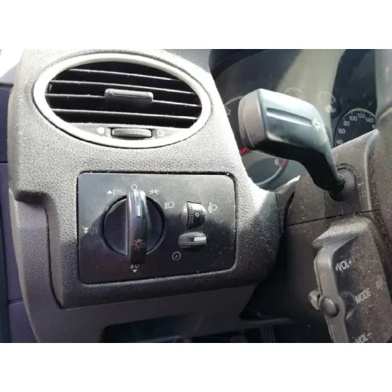 FORD FOCUS SPORTBREAK (CAP) '2005 TREND GRIS PLATA