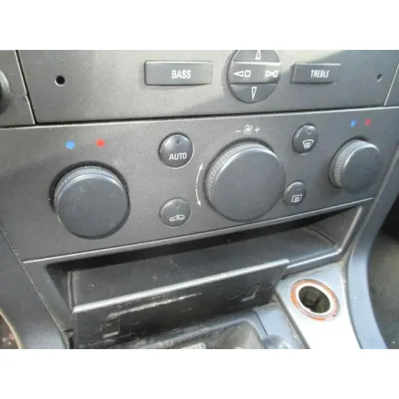 OPEL VECTRA C BERLINA '2005 COSMO BLANCO