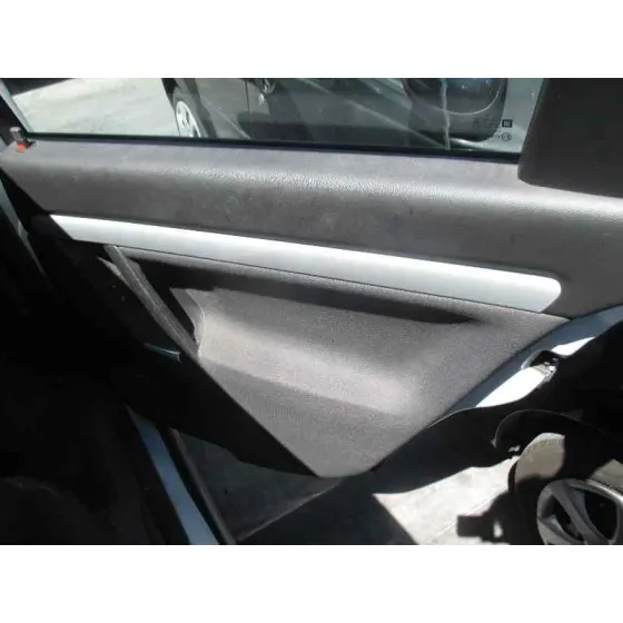 OPEL VECTRA C BERLINA '2005 COSMO BLANCO