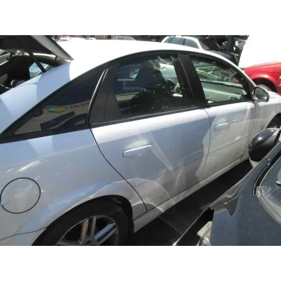 OPEL VECTRA C BERLINA '2005 COSMO BLANCO