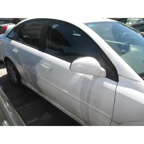 OPEL VECTRA C BERLINA '2005 COSMO BLANCO