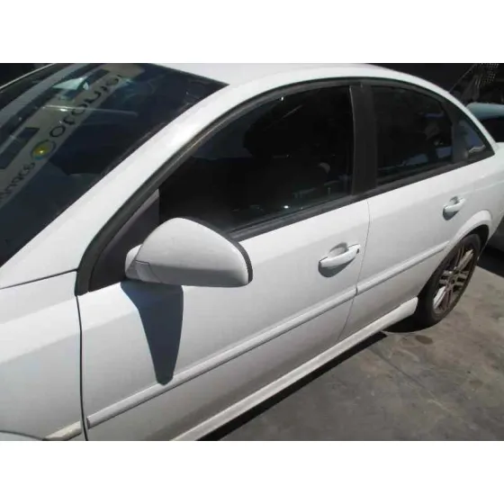OPEL VECTRA C BERLINA '2005 COSMO BLANCO