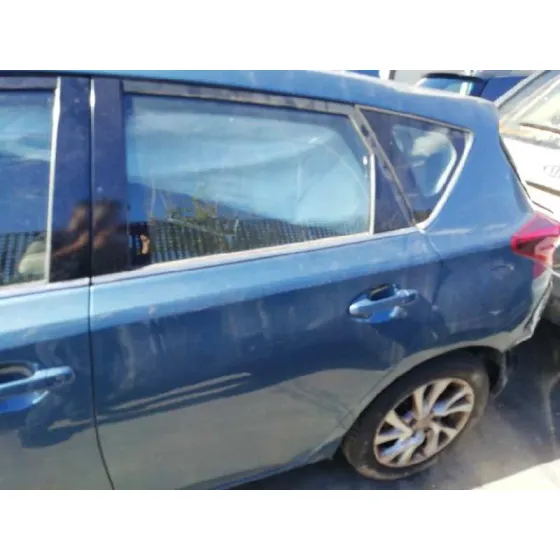 TOYOTA AURIS '2016 HYBRID ACTIVE AZUL