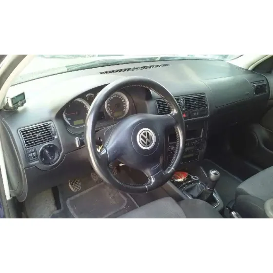VOLKSWAGEN GOLF IV BERLINA (1J1) '2002 1.9 TDI AZUL