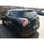 SSANGYONG TIVOLI SSANGYONG TIVOLI '2016 LIMITED 4X2 NEGRO 2015