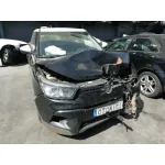 SSANGYONG TIVOLI SSANGYONG TIVOLI '2016 LIMITED 4X2 NEGRO 2015