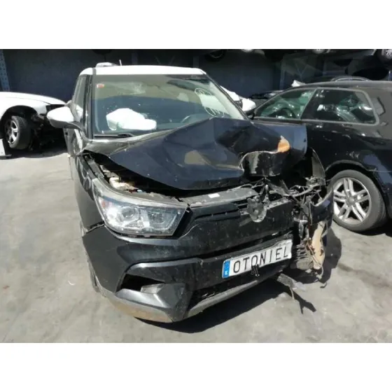 SSANGYONG TIVOLI '2016 LIMITED 4X2 NEGRO
