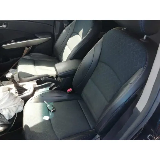SSANGYONG TIVOLI '2016 LIMITED 4X2 NEGRO