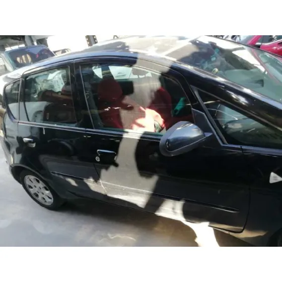 MITSUBISHI COLT BERLINA 5 (Z30A) '2006 1.3 CAT NEGRO