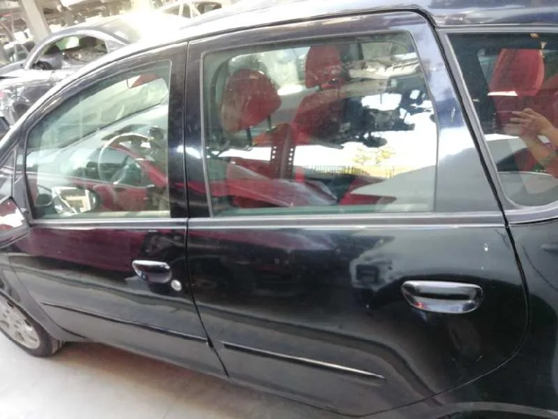 MITSUBISHI COLT BERLINA 5 (Z30A) '2006 1.3 CAT NEGRO
