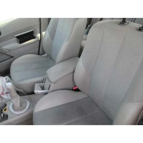 RENAULT MEGANE II BERLINA 5P '2005 CONFORT EXPRESSION PLATA