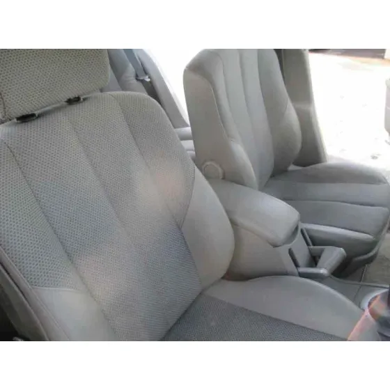 RENAULT MEGANE II BERLINA 5P '2005 CONFORT EXPRESSION PLATA