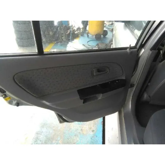 KIA RIO '2004 RS BERLINA (5-PTAS.) PLATA