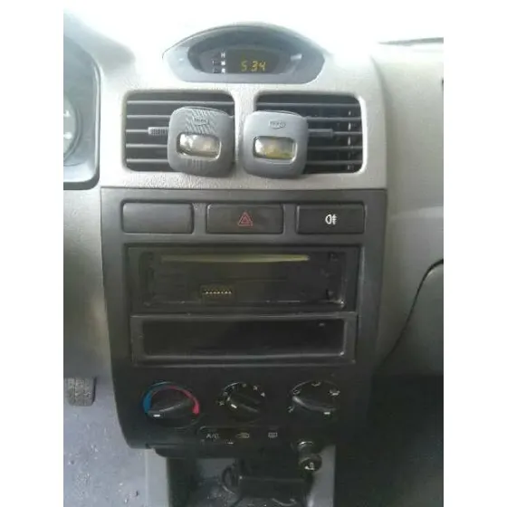 KIA RIO '2004 RS BERLINA (5-PTAS.) PLATA
