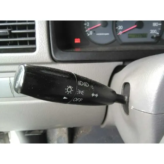 KIA RIO '2004 RS BERLINA (5-PTAS.) PLATA